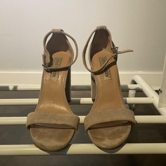 STEVE MADDEN Carrson Taupe High Heels - Picture 4 of 9